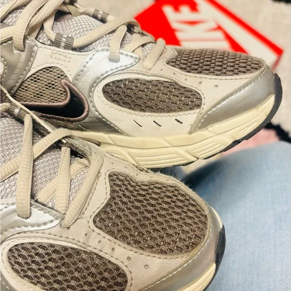 Nike Metallic Silver and Gray Running Shoes - Picture 4 of 6